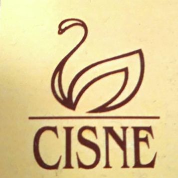 logotipo lencería cisne